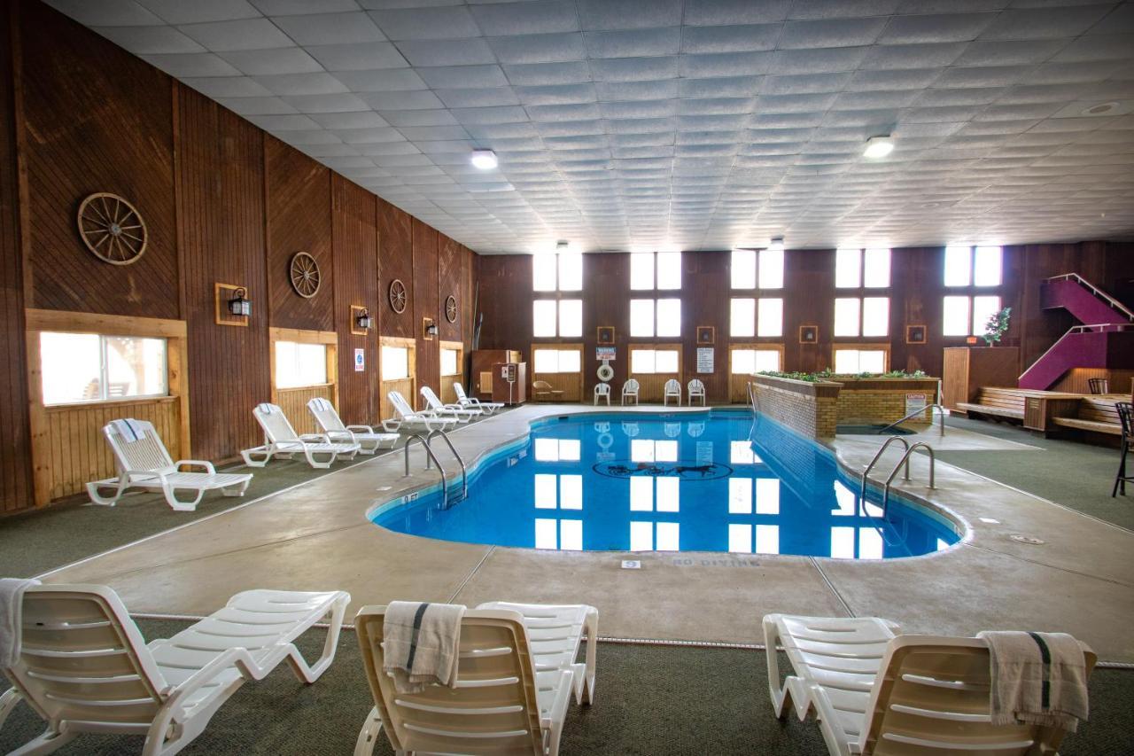 Hotel Carriage House Country Club Pocono Manor Exterior foto