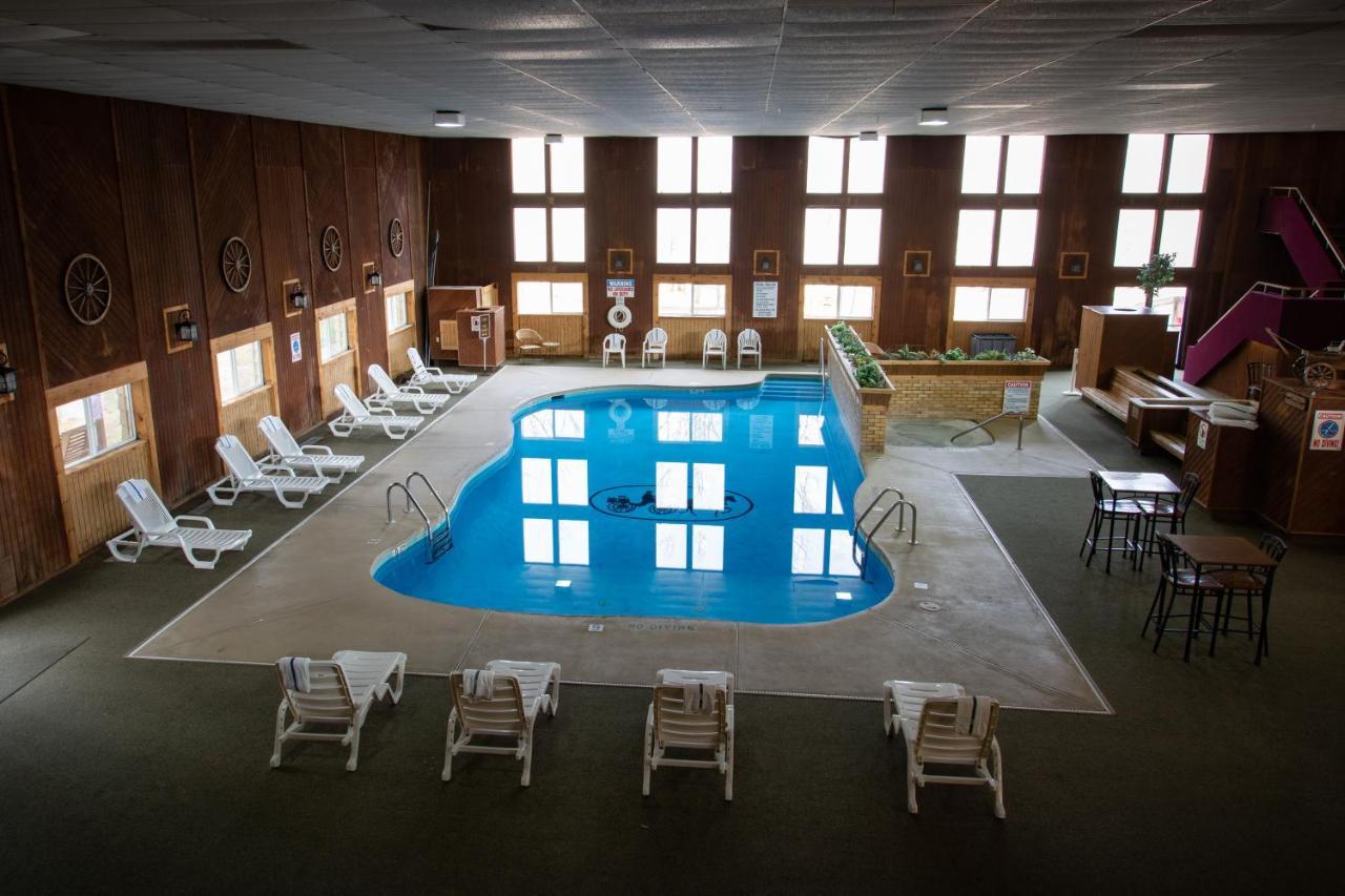 Hotel Carriage House Country Club Pocono Manor Exterior foto